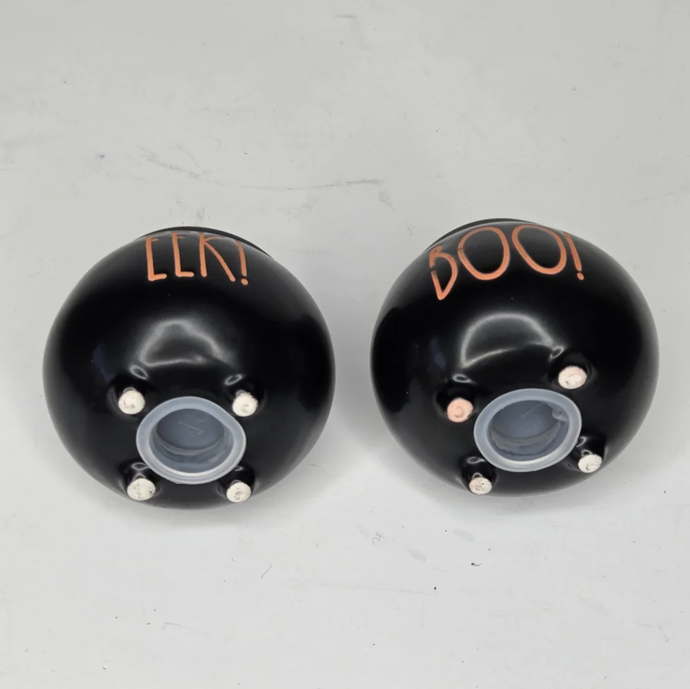 Rae Dunn Black‎ Halloween Cauldron Salt and Pepper Shakers BOO and EEK